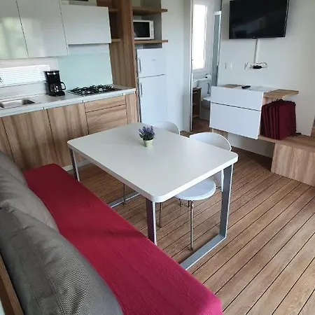 Mobile Homes Suha Punta Feriehus *