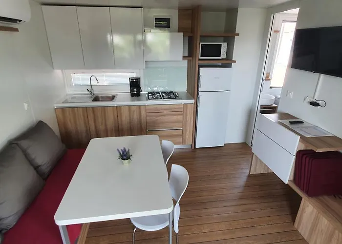 Mobile Homes Suha Punta * Kampor