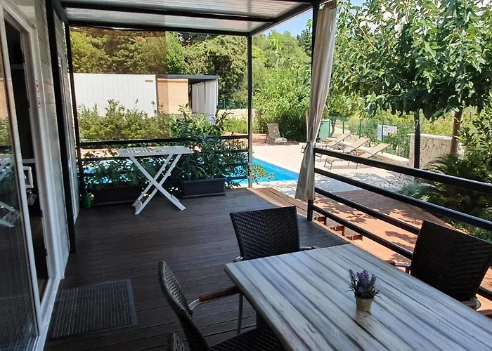 Mobile Homes Suha Punta *